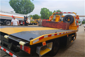 船山附近拖车电话号码服务