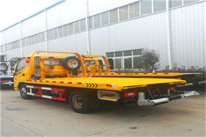 船山附近拖车救援搭电